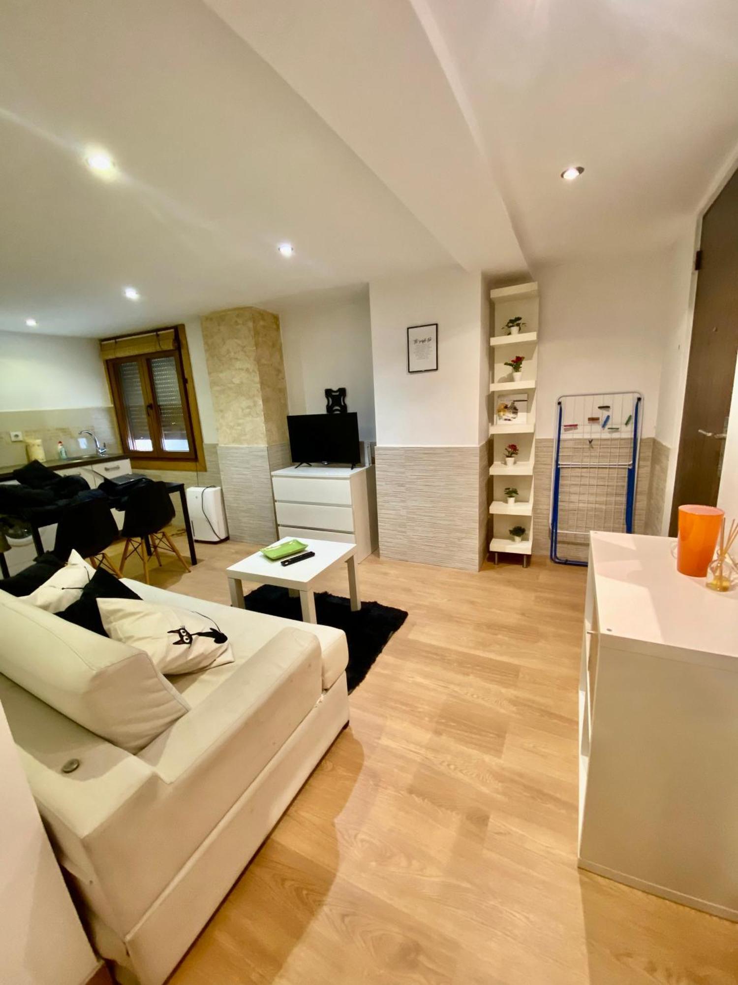 Stylous Apartment At The Center Сантандер Экстерьер фото